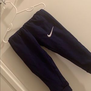 𝚗𝚒𝚔𝚎 𝚜𝚠𝚎𝚊𝚝𝚜 𝚍𝚛𝚒 𝚏𝚒𝚝